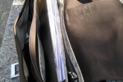 leptoptasche-aktenordner-aus-wasserbueffelleder-3