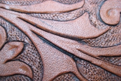 lederpunzierung-lesezeichnet