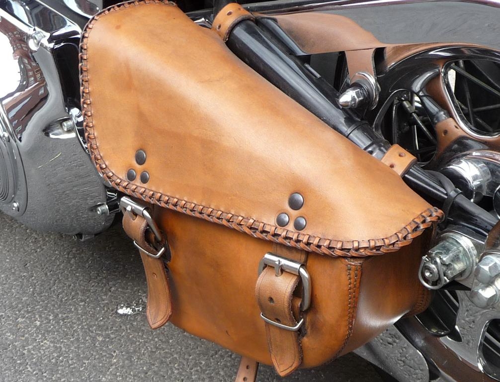 motorrad-sitzbank-und-packtasche_18