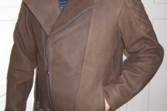 bikerjacke-aus-wasserbueffel-gesteppte-schulter-u.-ellbogenpolster-1