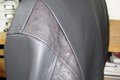 kurze-motoradlederjacke-aus-rindleder-und-straussenledereinsaetzen-un-4