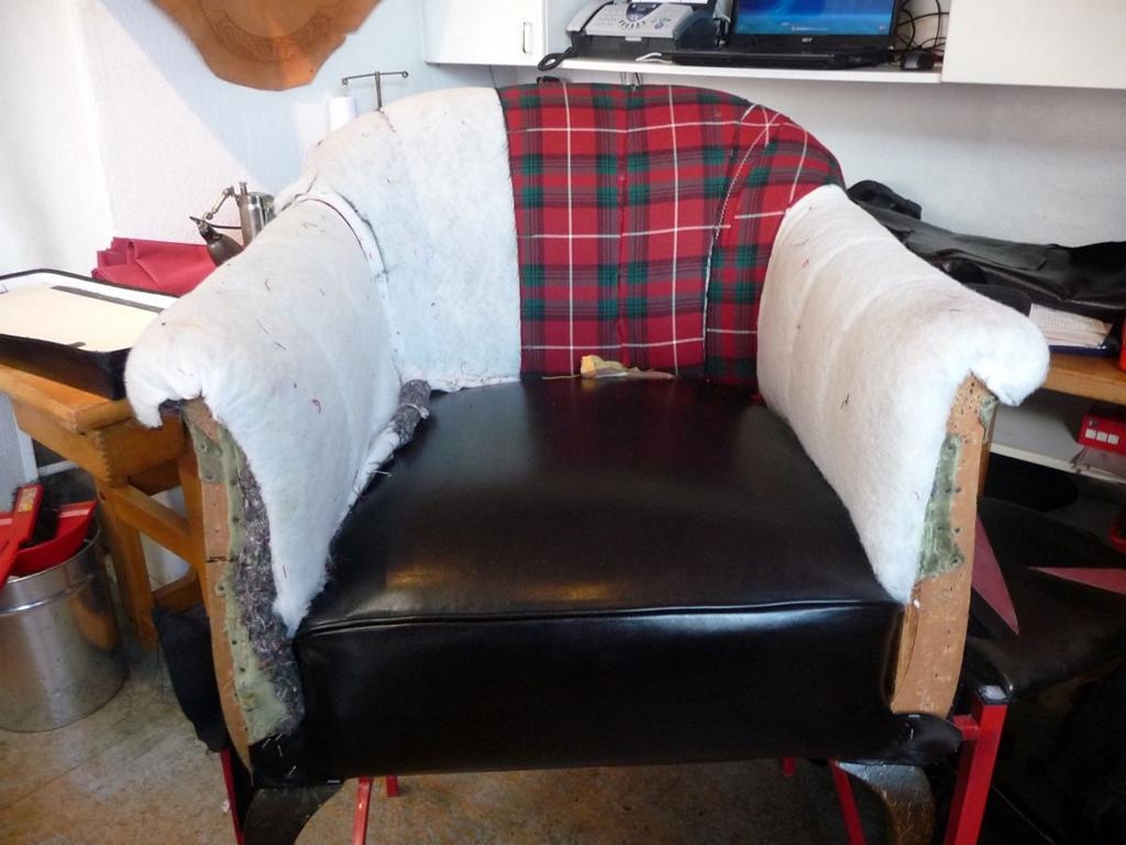 sessel-aufarbeiten-und-mit-leder-beziehen-vorher_04